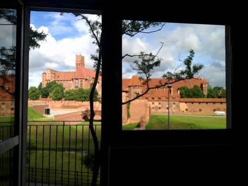 Ferienwohnung Przy Zamku U Przewodnikow Malbork Exterior foto
